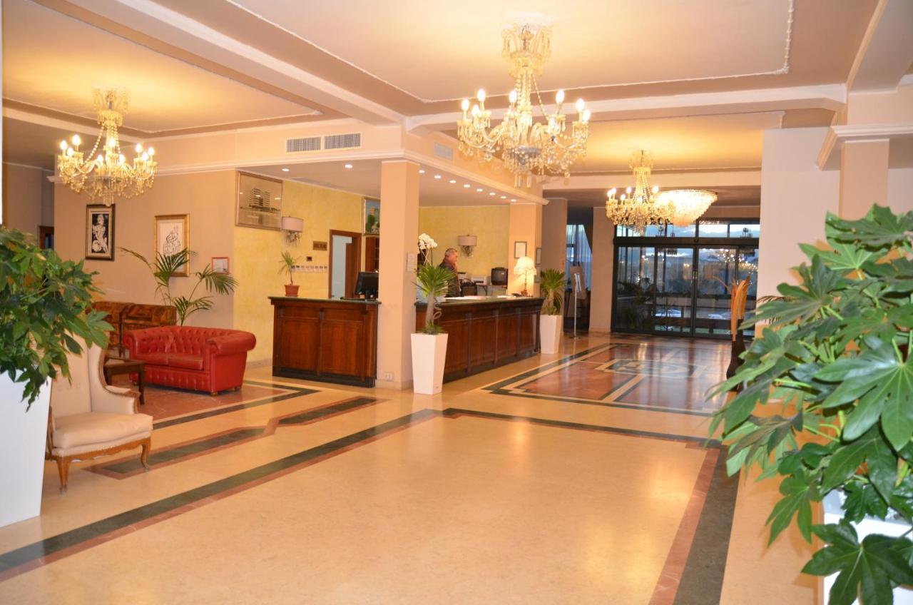 Grand Eurhotel Montesilvano Marina Extérieur photo