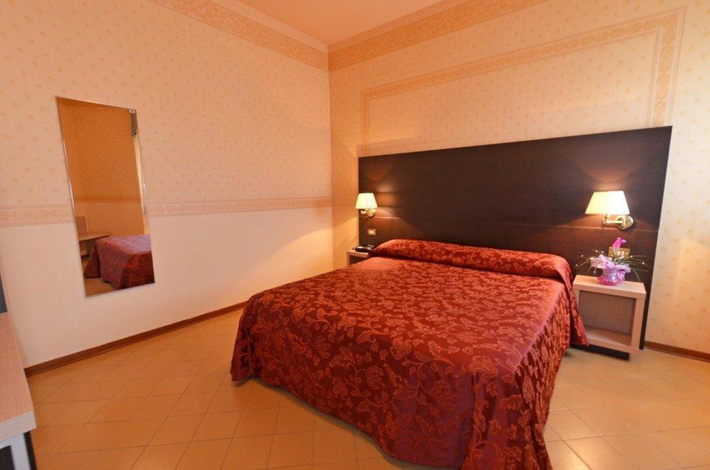Grand Eurhotel Montesilvano Marina Extérieur photo